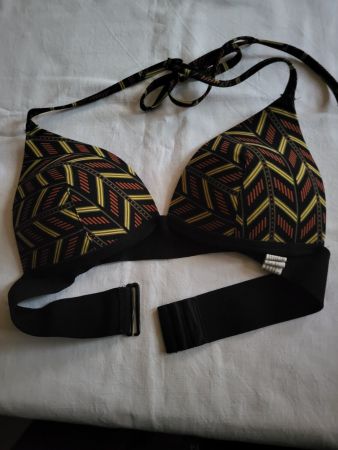 Schönes Bikinioberteil KIABI, kleine Grösse