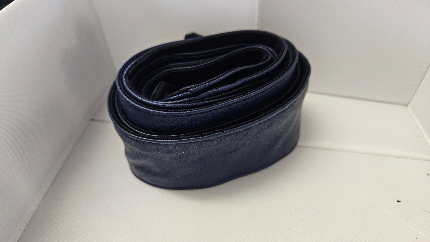 Cinture: Cintura decorativa blu grande – Usato da Melano venduto da H-Sara