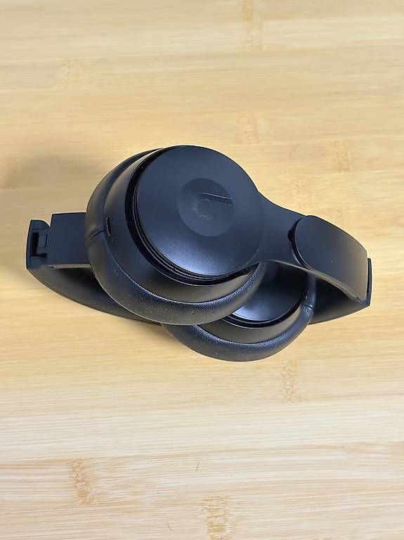 Beats Casques audio: Beats Solo Pro – D'occasion à Locarno par beardedemerald 1
