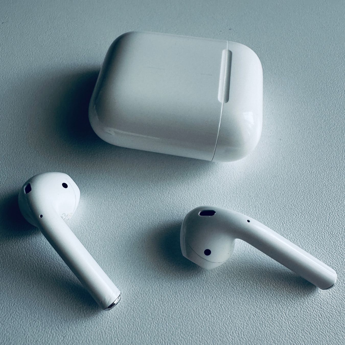 Apple Cuffie: Original Apple AirPods 2 Kopfhörer Wireless Lightning Kabel – Usato da Basel venduto da MY.AIRPODS.SHOP 6