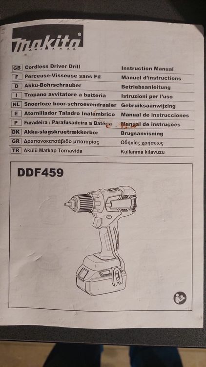 Makita Akku Bohrschrauber-567 4