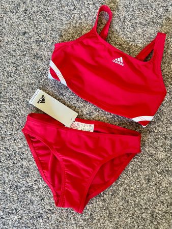 Bikini Adidas rot, 3 Streifen Logo, Gr. 152, mit Etikett neu