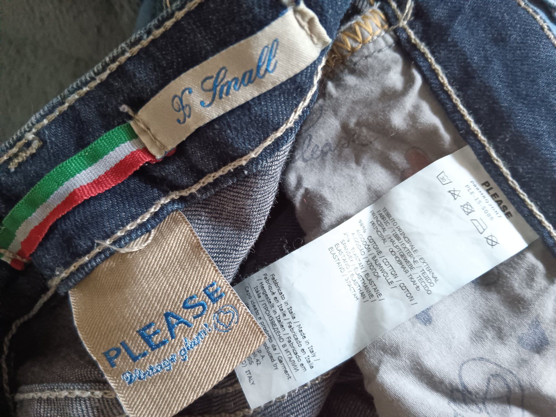 Please Jeans Jeans: PLEASE P88 Jeans taille / Grosse XS – Usato da Cossonay-ville venduto da Super-Price-Quality 9
