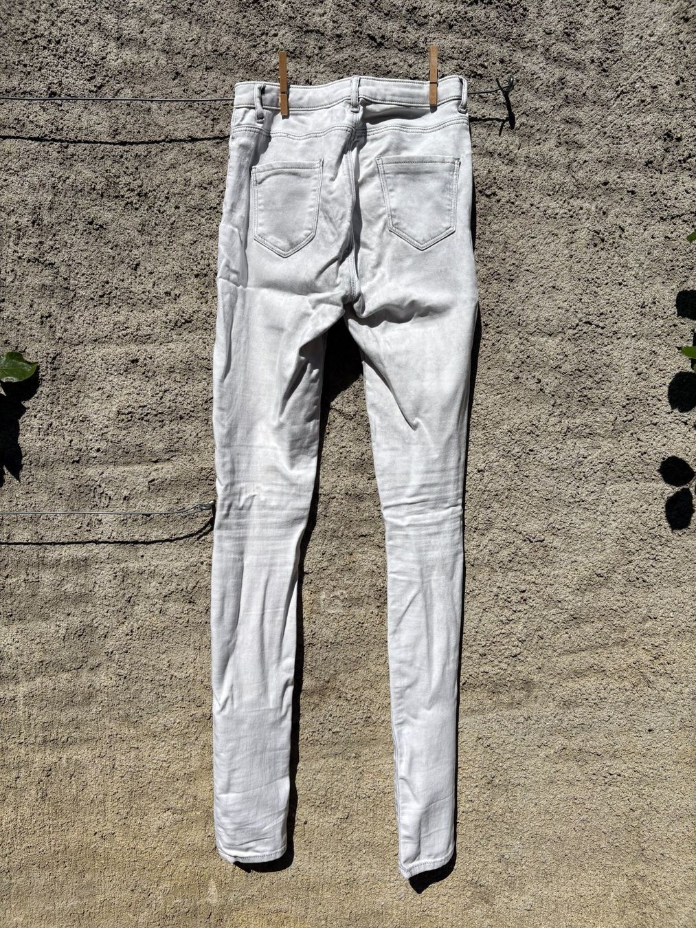 Jeans: Y2K Highwaist Skinny Jeans stonewashed hellgrau – Neu (gemäss Beschreibung) aus Wittnau von cel_j8w9 3