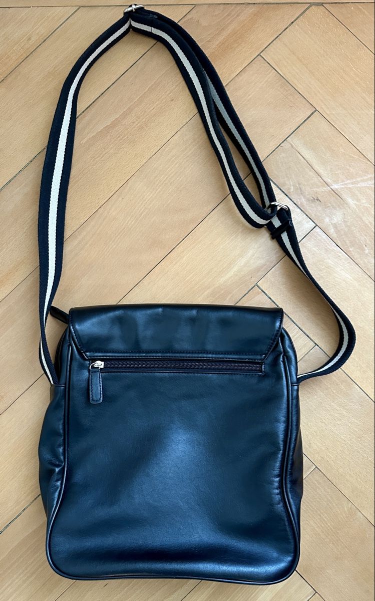 Borse: Tasche, Schultertasche, Umhängetasche  – Usato da Winterthur venduto da mat_q5d5 1