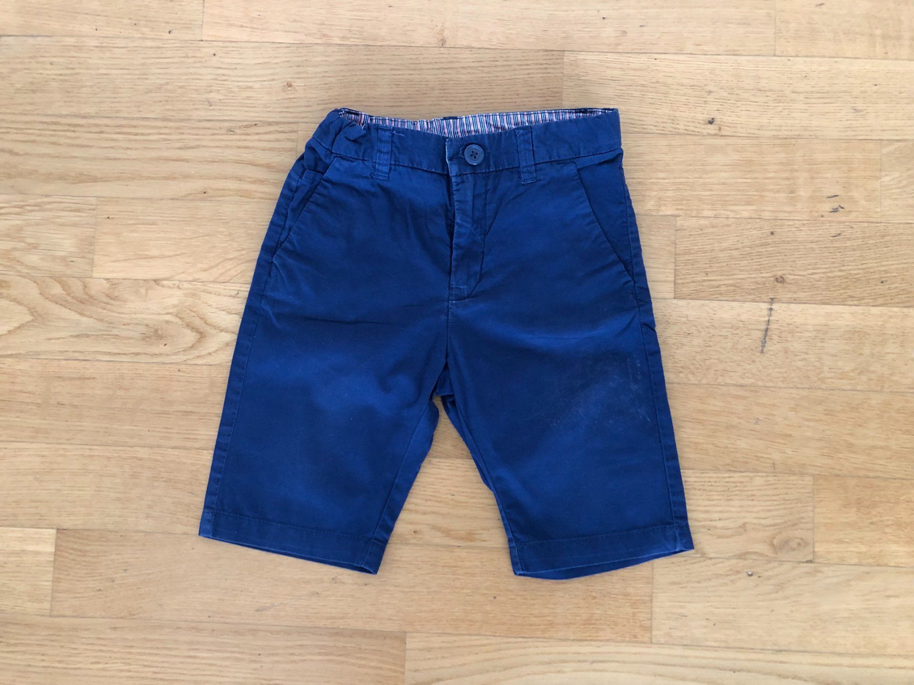 H&M Pantaloni: Kurze Hose von H&M Gr.104 – Usato da Buchs SG venduto da sunset55