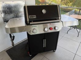 Weber Genesis E-325s neuwertig