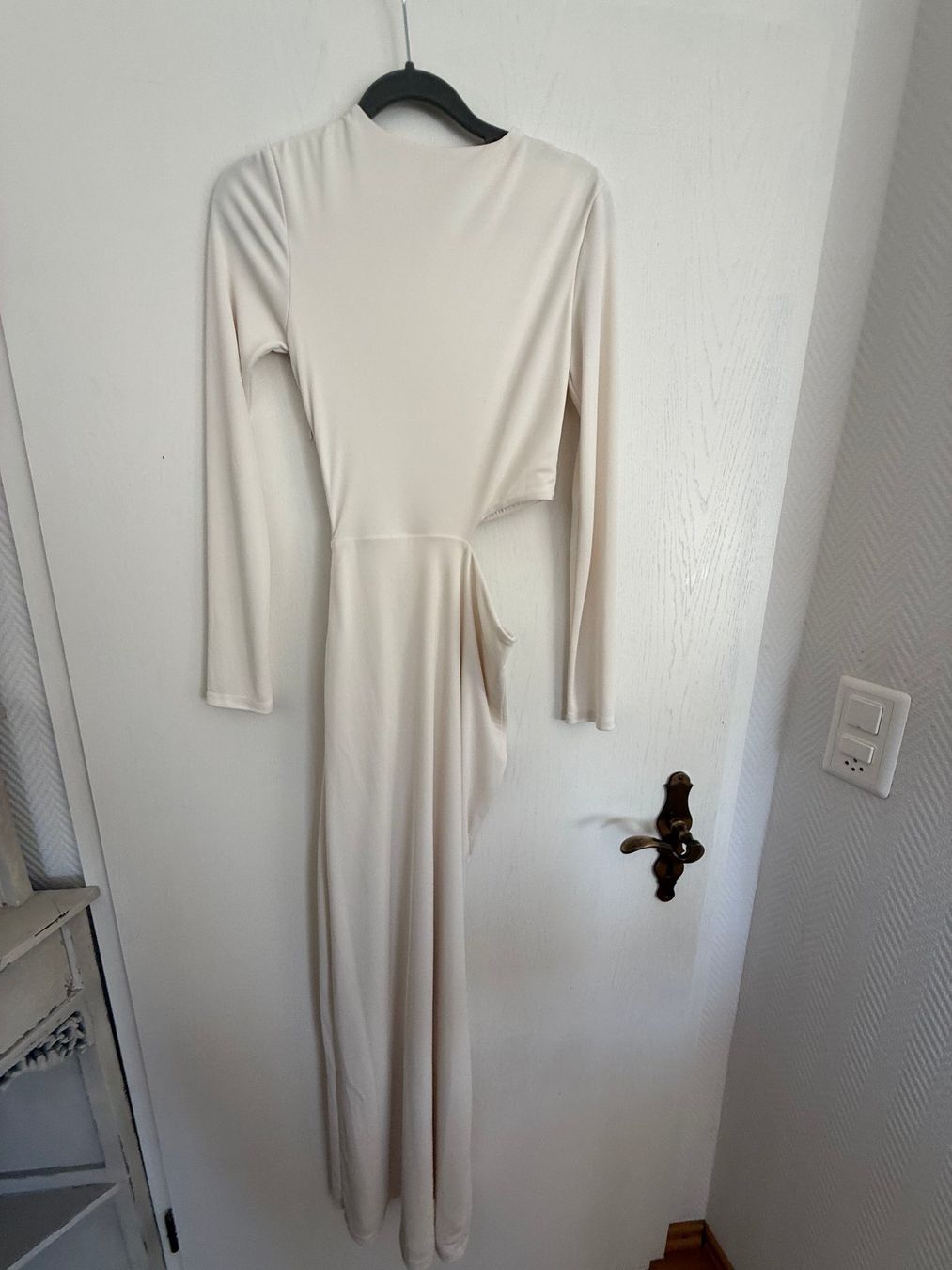 H&M Robes: Cooles Kleid Grösse 34 – D'occasion à Kirchdorf AG par coco123 6