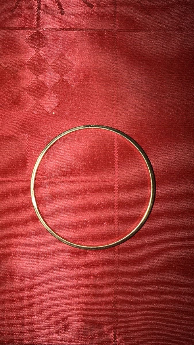 Bracelets: Set of Minimalist Gold-Tone Bangle Bracelets – Classic Stack – Neuf avec emballage d'origine à St Gallen par Alii 2