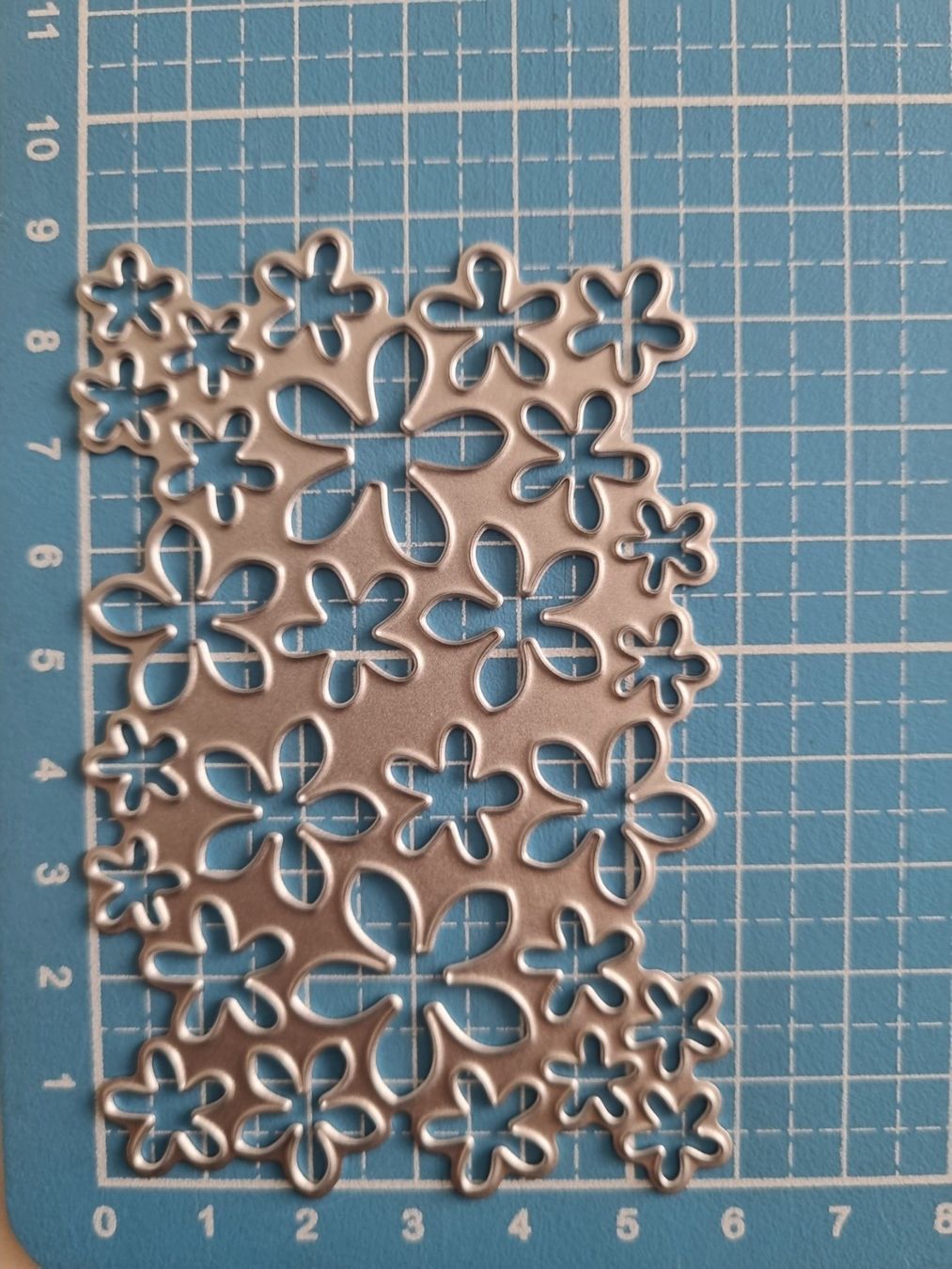 Sciablone: Stanzschablone Nr. 297, Blumen (Sizzix geeignet) – Nuovo e nell'imballaggio originale da Gretzenbach venduto da Fliegepilz56 1