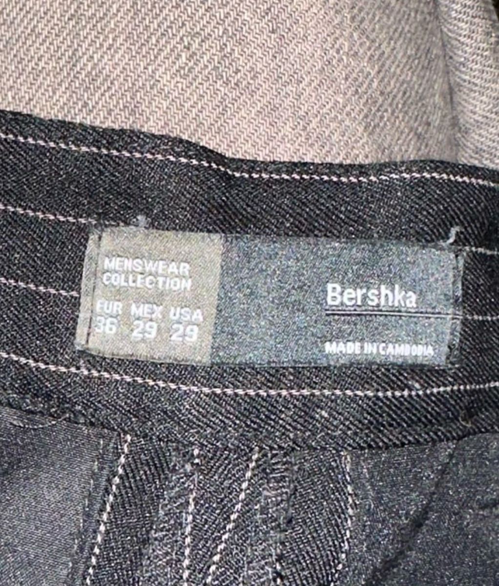 Pantaloni: Bershka Pinstripe Pants W.29 Men – Usato da Pully venduto da football_shirts 2