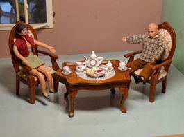 Reutter Set toller gedeckter Tisch + 2 Stühle - Rarität