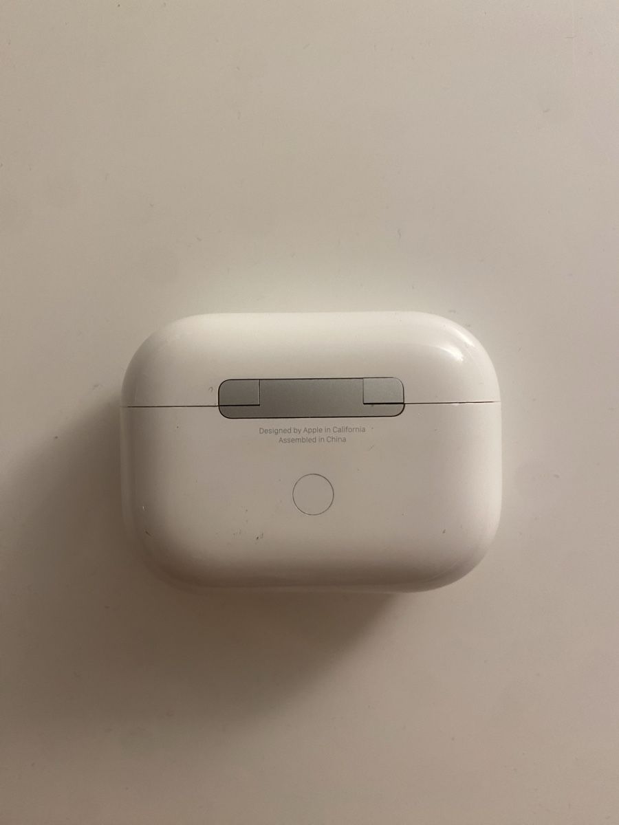 Apple Caricabatterie: Airpods pro case 1. generation – Nuovo (secondo la descrizione) da Glattpark(Opfikon) venduto da tri_hm8x 1