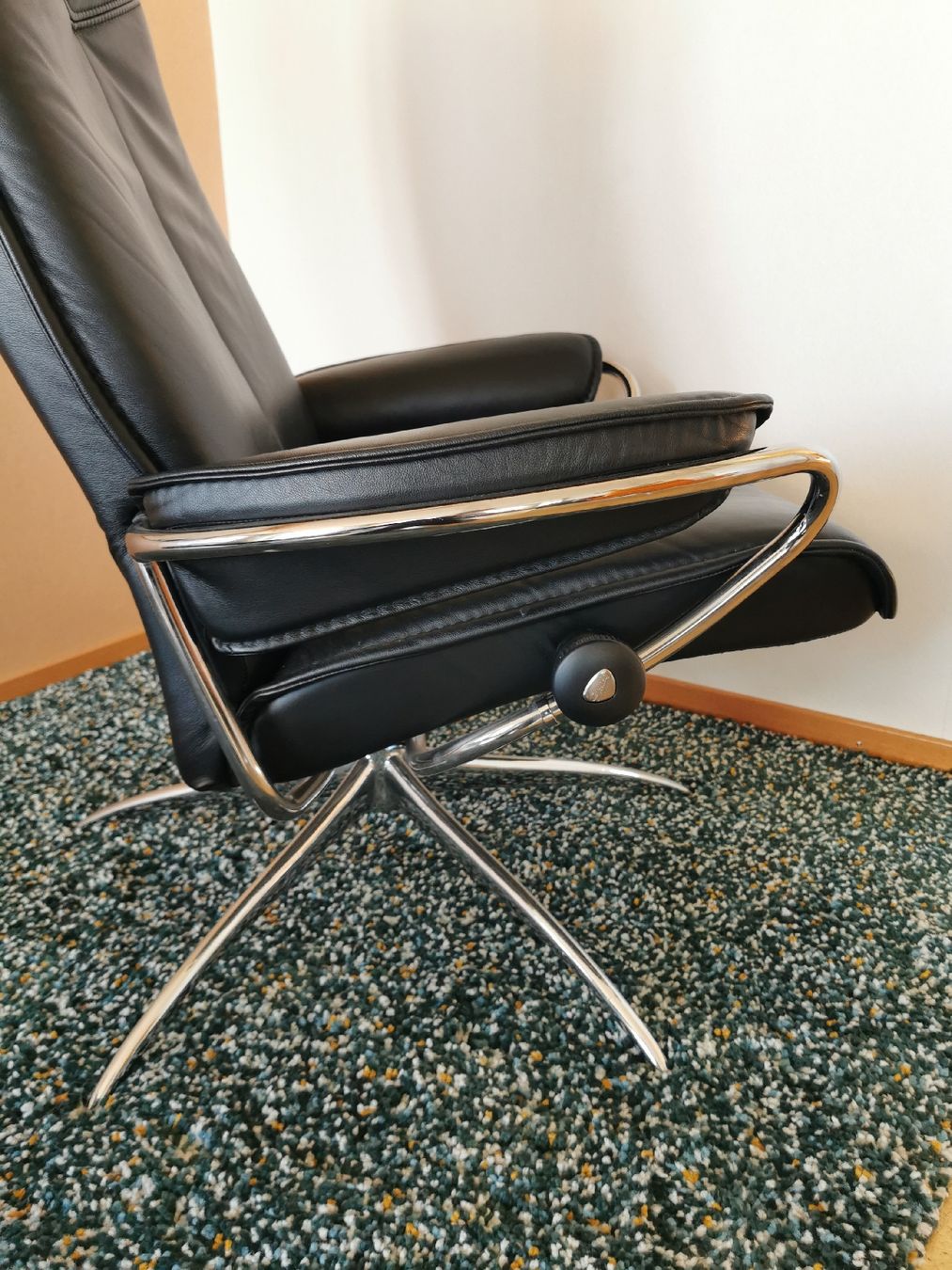 Stressless Poltrone: Stressless Sessel mit Fusssessel – Usato da Urswil venduto da Figugegu2 5