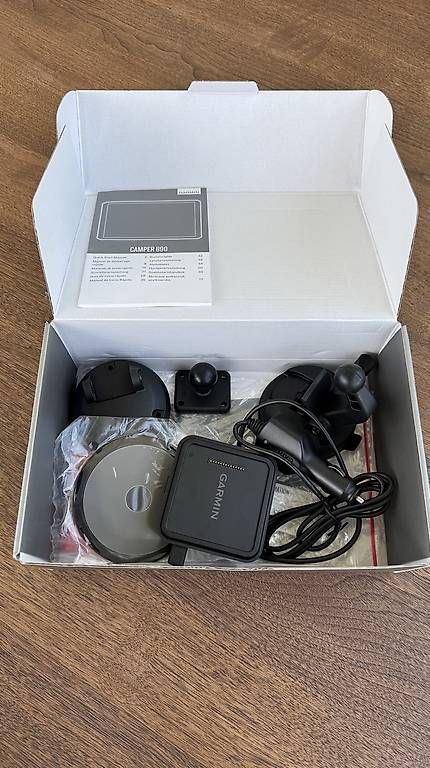 Garmin Navigationsgeräte: Camper Navi Garmin 8" – Gebraucht aus Sachseln von Jumpflash 2