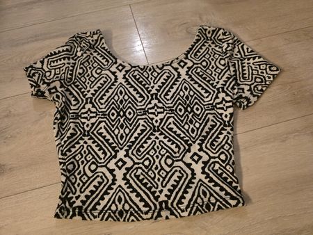Damen Oberteil Schwarz Weiss Grösse 152/12 guter Zustand