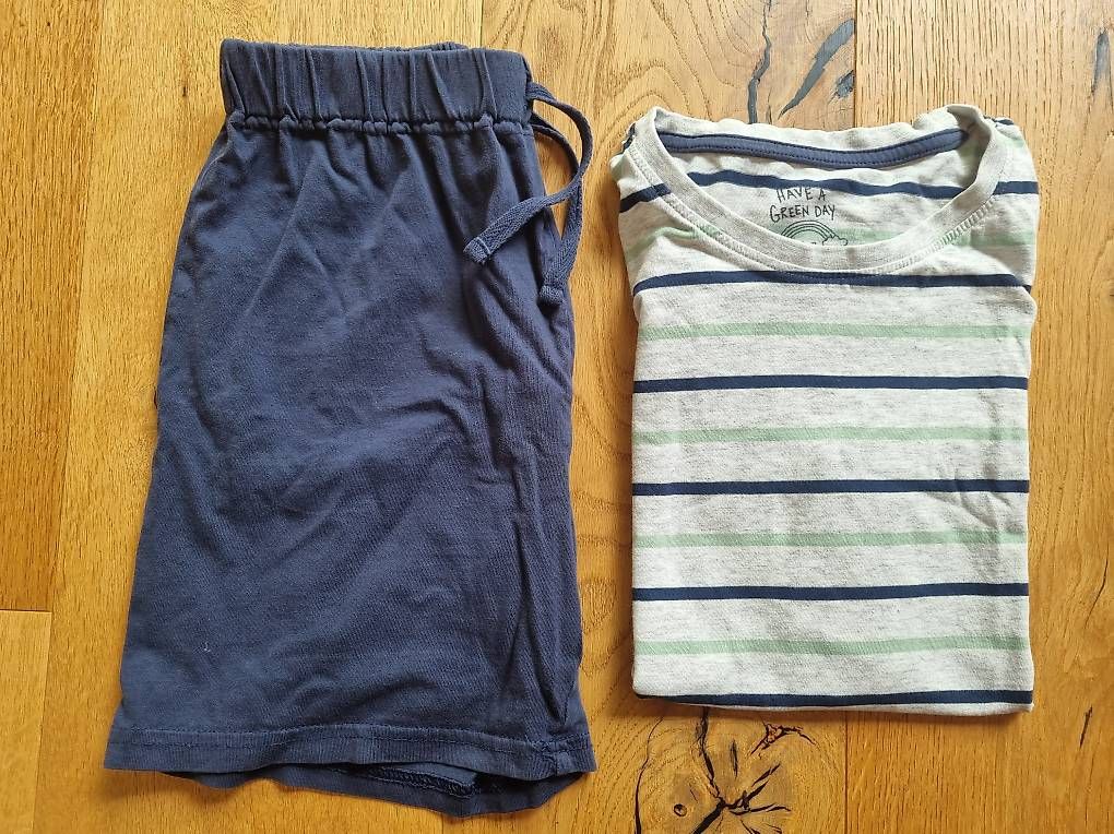 Tchibo Pyjamas & Ähnliches: Pyjama kurzarm Gr.146/152 – Gebraucht aus Brütten von gupi1717 1
