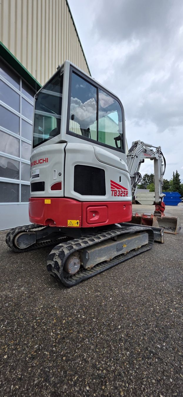 Takeuchi Escavatori: Takeuchi TB325R Bagger – Usato da Lengwil venduto da x-rent 3