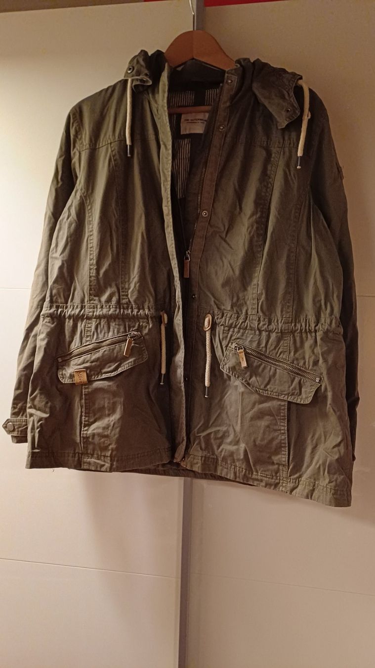 C&A Vestes: Jacke C&A Gr.46 – D'occasion à Oberrieden par Raja011