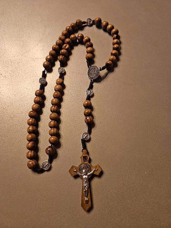 Autres bijoux: Rosenkranz aus Holz – D'occasion à Cazis par Morrisb 1