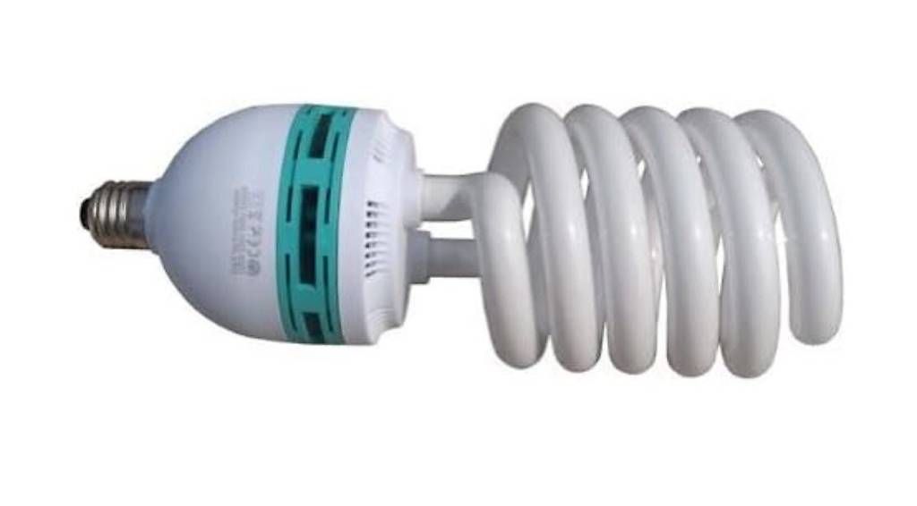 Lampade: Studioleuchte Softbox Set mit Stativ und Leuchtmittel – Usato da Arbon venduto da Ftdata 3