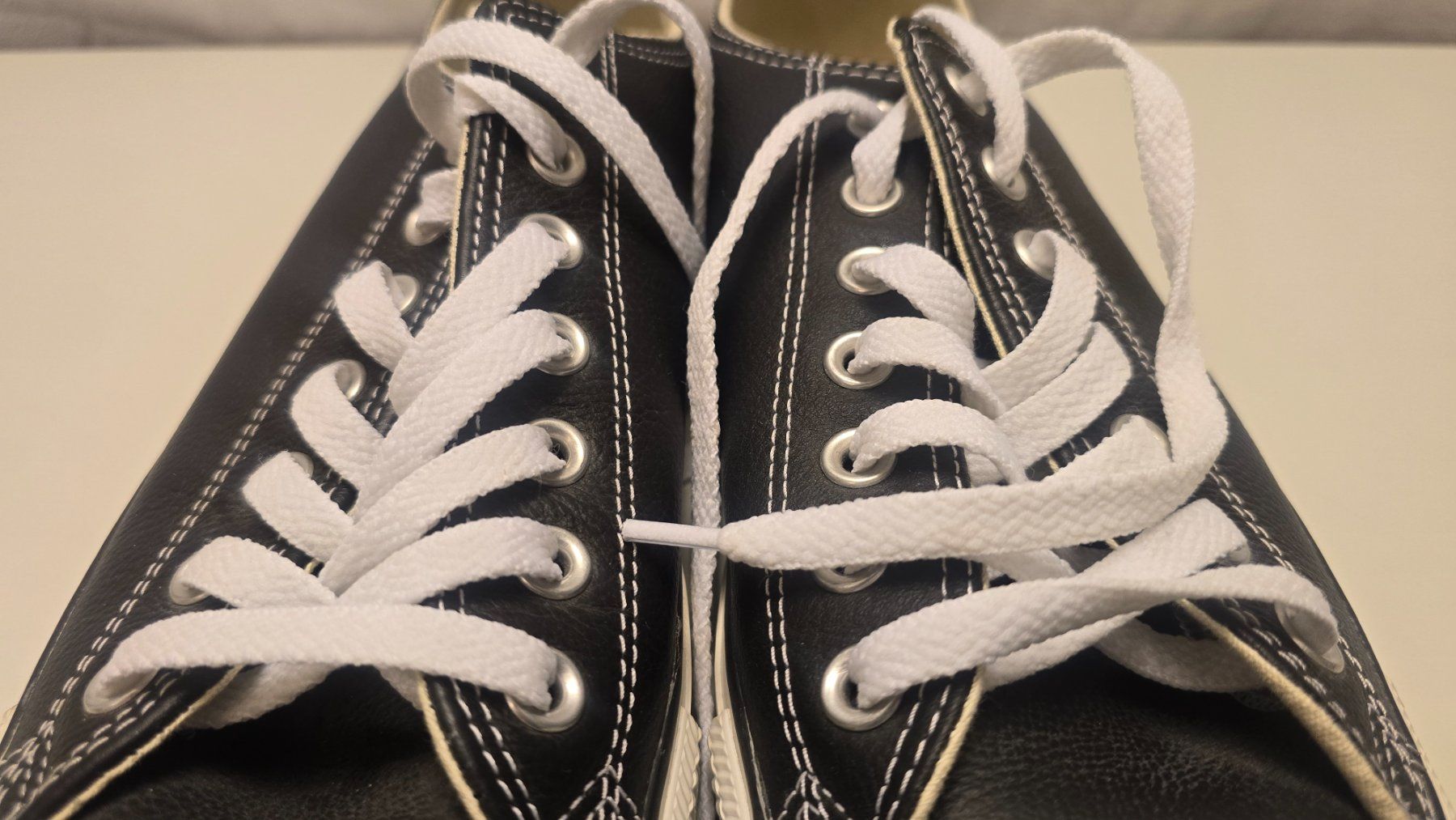 Converse Scarpe da uomo: Converse All Stars Sneaker, Gr. 44, Schwarz – Usato da Zürich venduto da Bobesfee