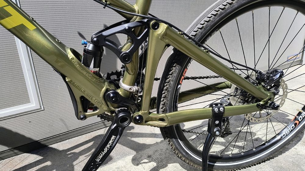 Giant Vélos: Mountainbike Giant Reign 2 Fully 26 Zoll – D'occasion à Biel/Bienne par Limite15 4
