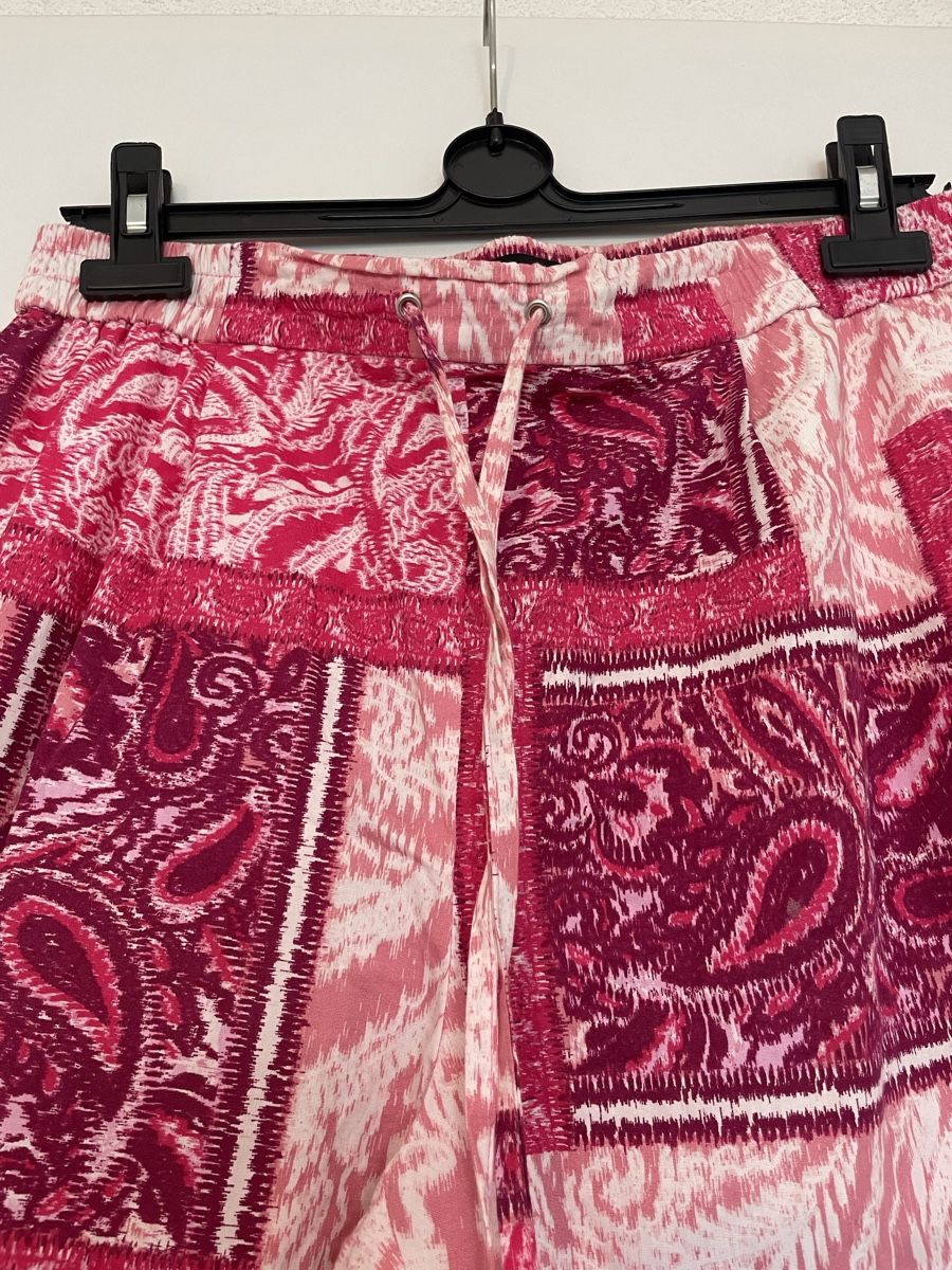 Zara Pantaloni: Pink Paisley Patchwork Trousers – Nuovo (secondo la descrizione) da Roche VD venduto da closetcleanse 3