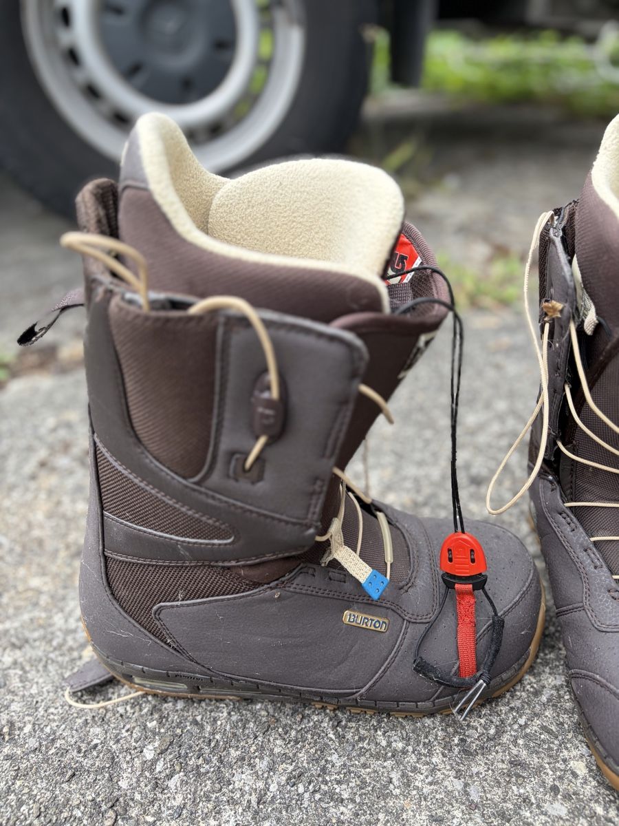 Burton Scarpe da uomo: Snowboard boots Burton Ruler EU 44 used – Usato da Solothurn venduto da doitlikeidoit