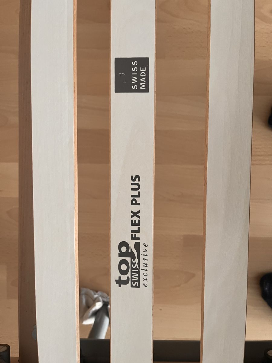 Betten: Doppelbett mit Lattenrost – Gebraucht aus Dottikon von Mesut15 1