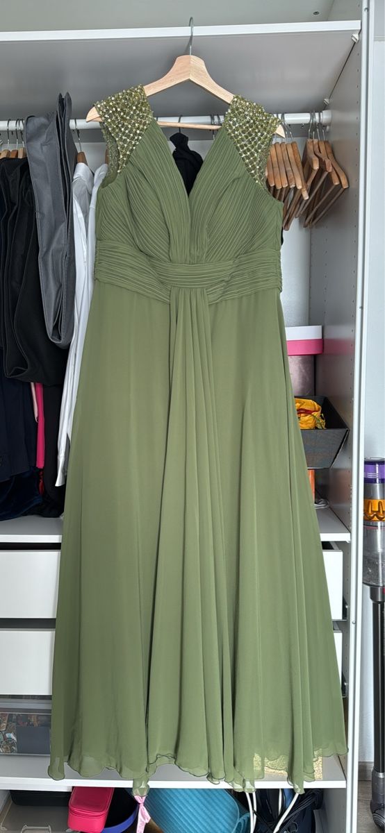 Vestiti: Robe de soirée/ cocktail couleur olive , perles – Nuovo (secondo la descrizione) da Vouvry venduto da Laurie1896