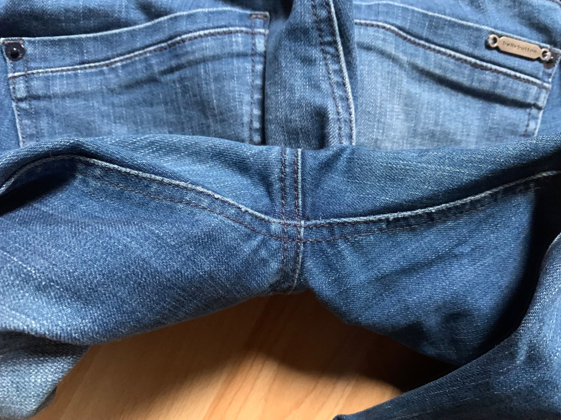 Jeans: Neuwertige Schwangerschaftsjeans gr. 36 – Usato da Huttwil venduto da Nanici 2
