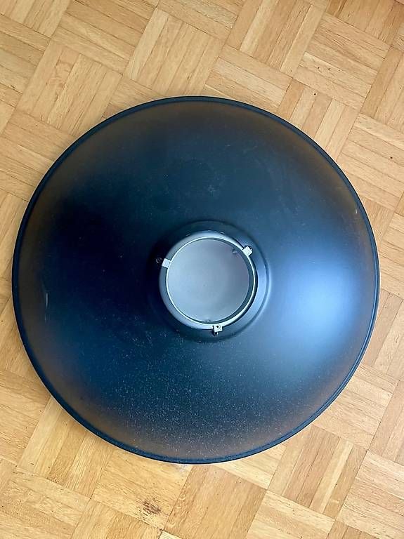 Flash: Bowens-Mount Beauty Dish 55 cm mit Grid – Usato da Luzern venduto da FalkvonWyl 1