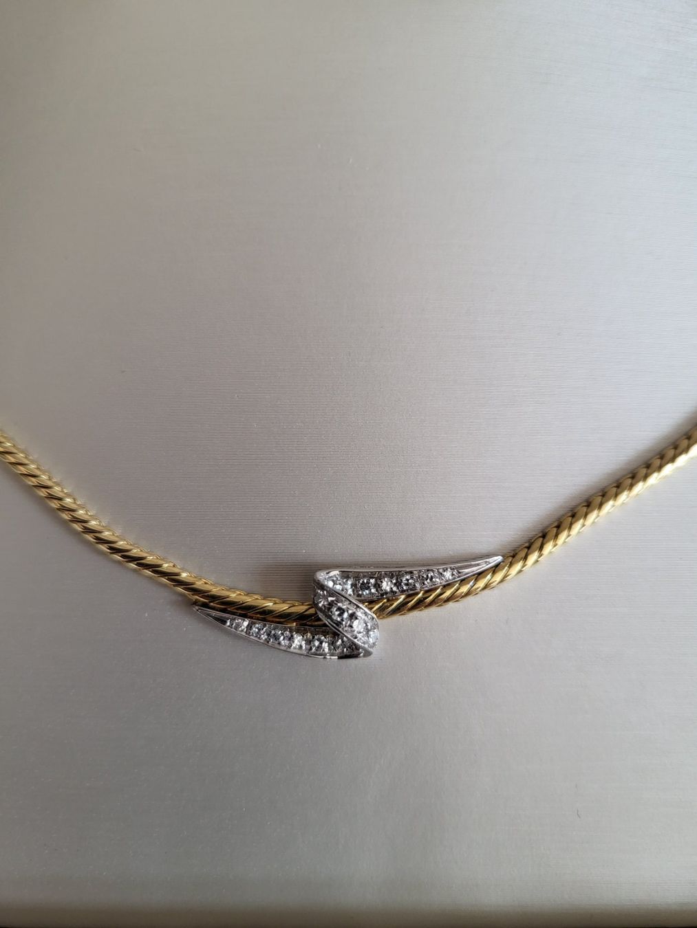 Colliers: Collier Gelbgold 750 – D'occasion à Fehraltorf par Howe 1