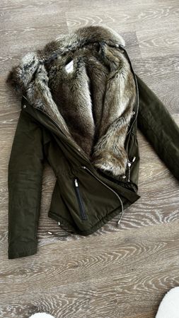 Parka invernale Zara Trafaluc M pelliccia vera