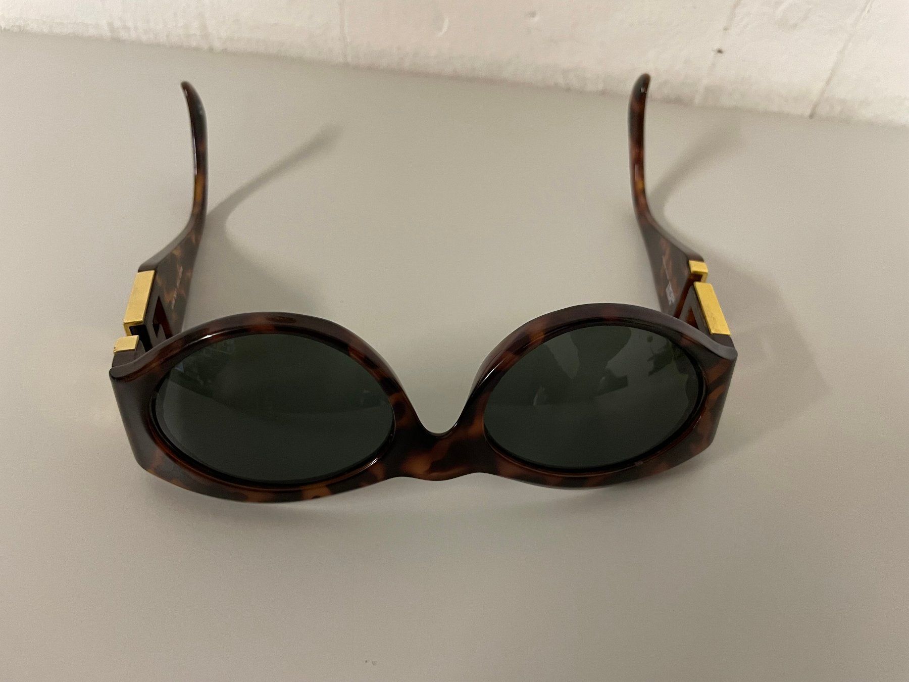 Versace Occhiali & Lenti: lunette GIANNI VERSACE MOD T74 Col 852 – Usato da La Croix (Lutry) venduto da netrajet 6