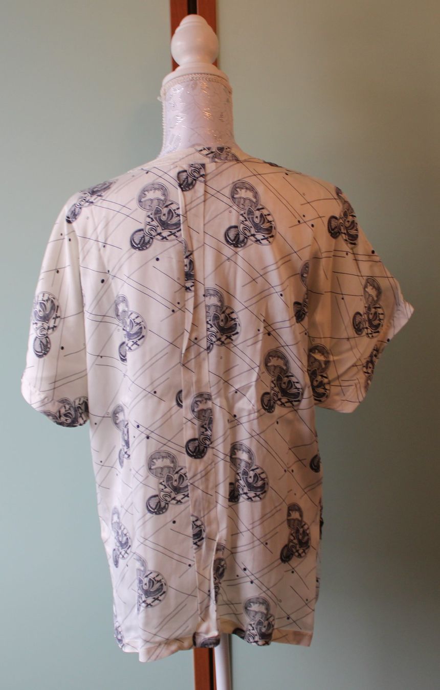 Escada Blusen: Seidenbluse von *ESCADA* – Gebraucht aus Schaan von antikes_und_kurioses 4