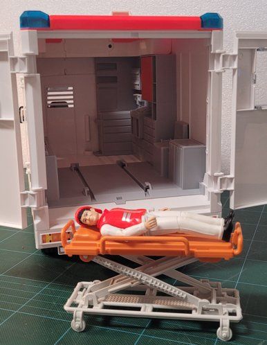 Bruder Giocattoli: Bruder Ambulance – Usato da Dübendorf venduto da win_d97m 3