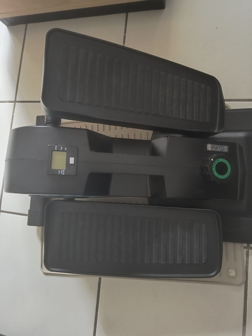 Hometrainer: Cubii Ellipsentrainer – Usato da Rudolfstetten venduto da mirjamh70 3