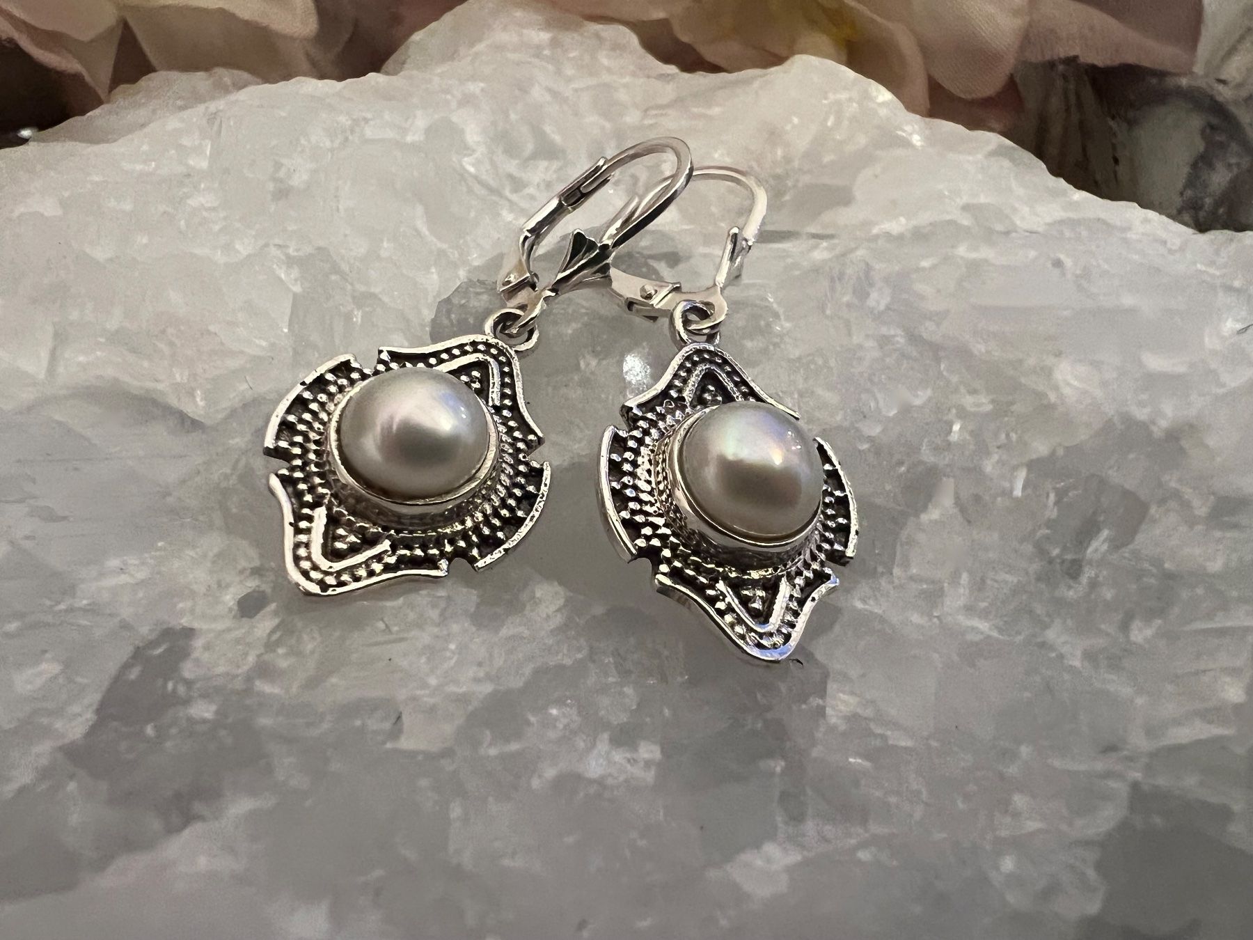 Orecchini pendenti & Orecchini a lobo: Ohrhänger Sterling Silber mit Mabe Perlen weiss - Ornamente – Nuovo (secondo la descrizione) da Bern venduto da Jiffy 2