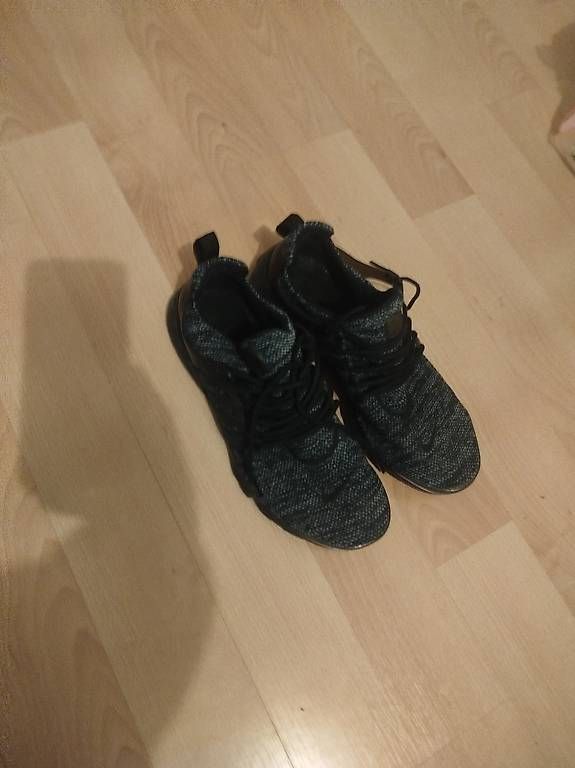 Scarpe da uomo: Nike presto 42.5  – Usato da Frenkendorf venduto da bor_b9cl 1