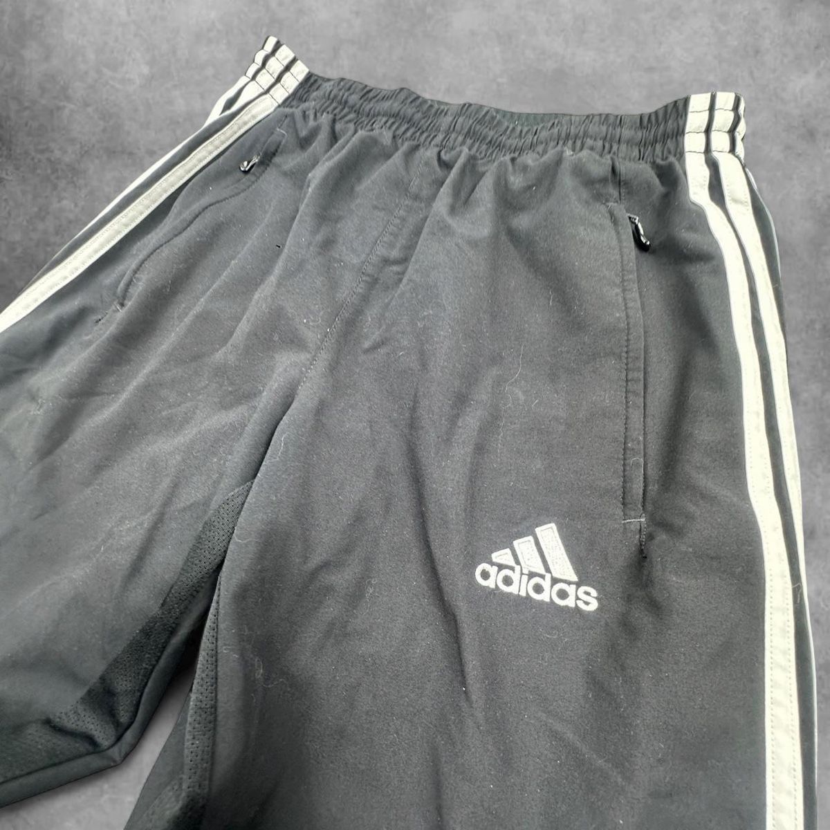 Adidas Completi, tute sportive e funzionali: Adidas tracksuit blue/black – Usato da Erlinsbach SO venduto da TogaResell 4