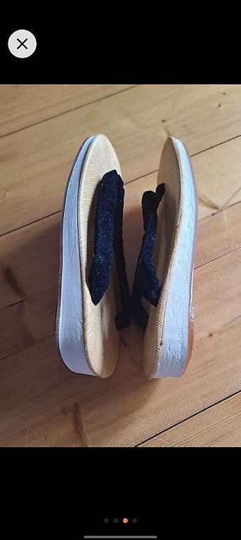 Scarpe da uomo: Tongs japonaises – Usato da Eclépens venduto da Shunyam 1