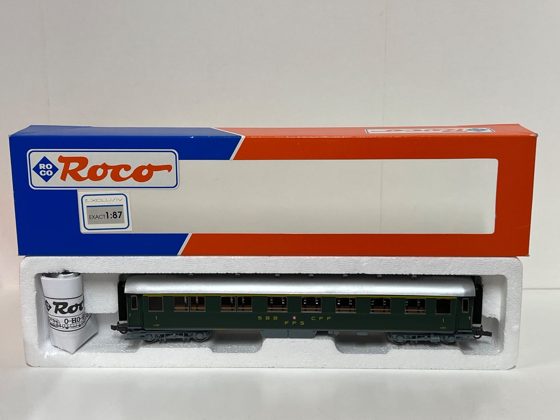 Roco Modellini di ferrovie: Roco 44880 SBB  1.Kl. H0 DC – Nuovo e nell'imballaggio originale da Neuenhof venduto da ludovicco