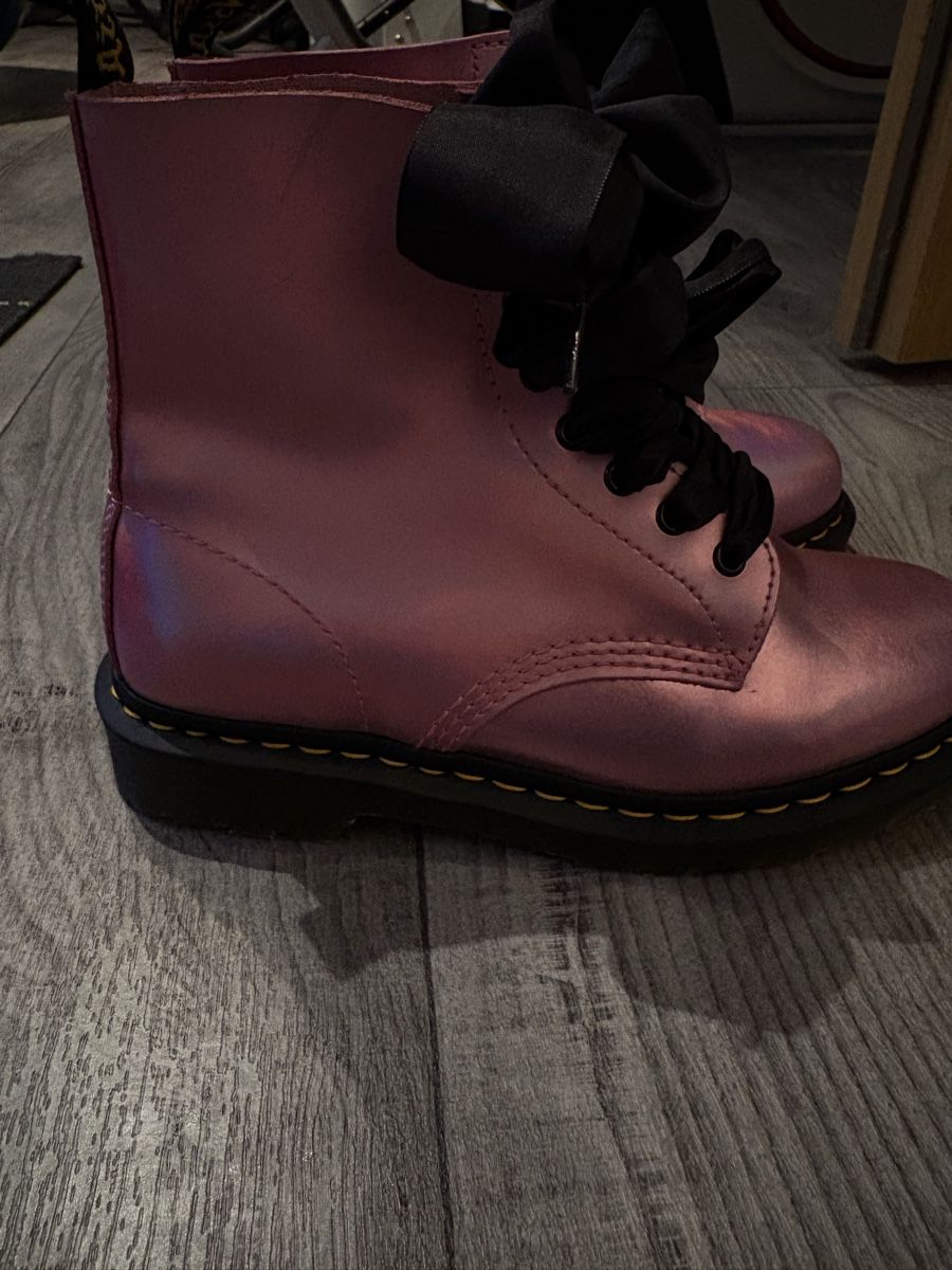 Dr. Martens Scarpe da uomo: Dr.Martens Holographique  – Nuovo (secondo la descrizione) da Büren an der Aare venduto da zoe_bx5b 1