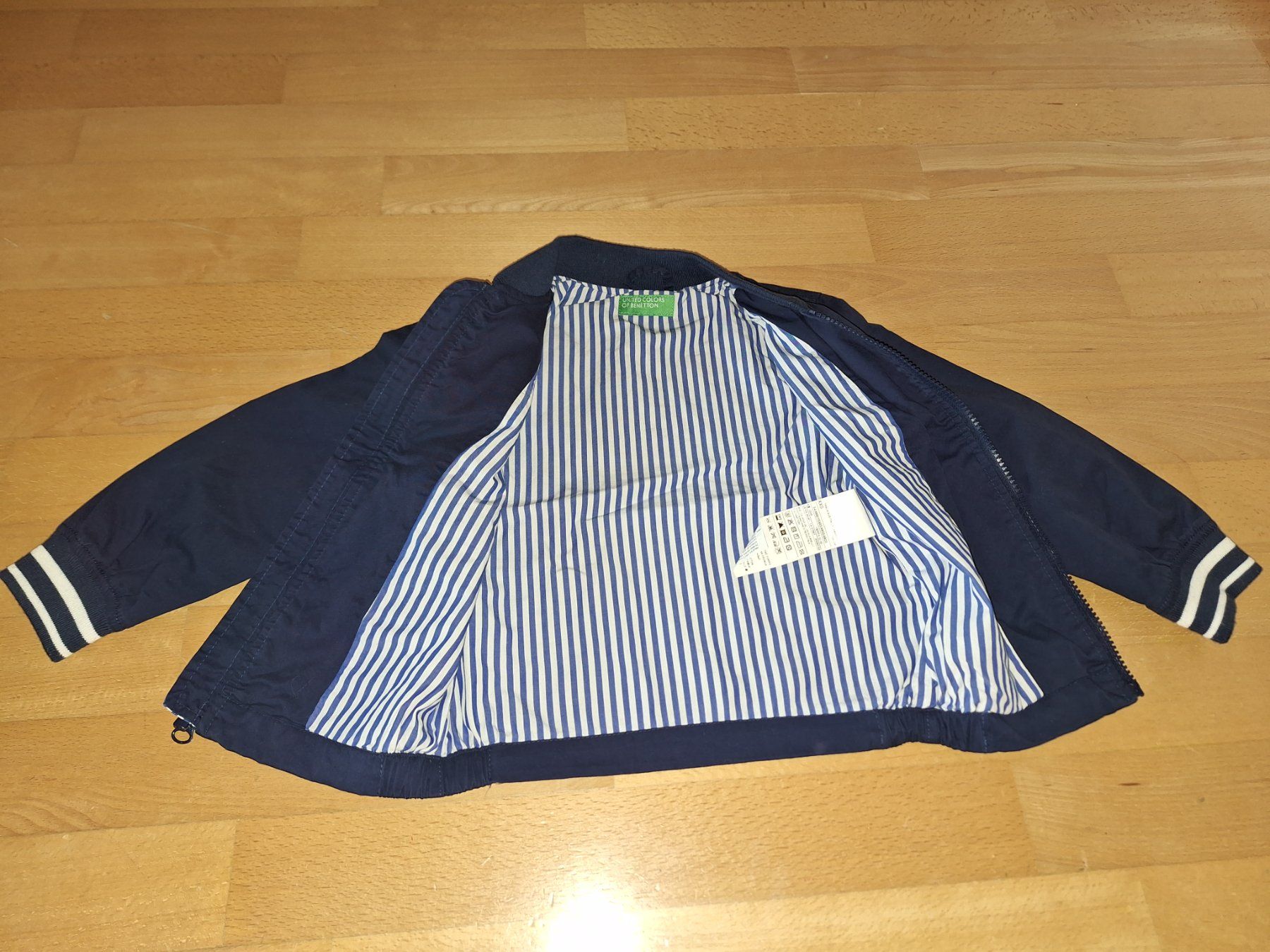 Benetton Giacche & Cappotti: Jacke von Benetton Gr. 98 – Nuovo (secondo la descrizione) da Oberrieden venduto da smarties949 2