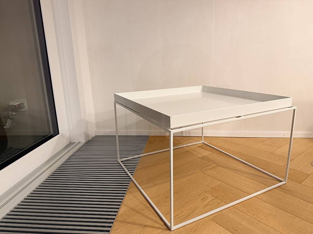 Tavoli: Hay tray table  – Usato da Degersheim venduto da Sarasaralein 1