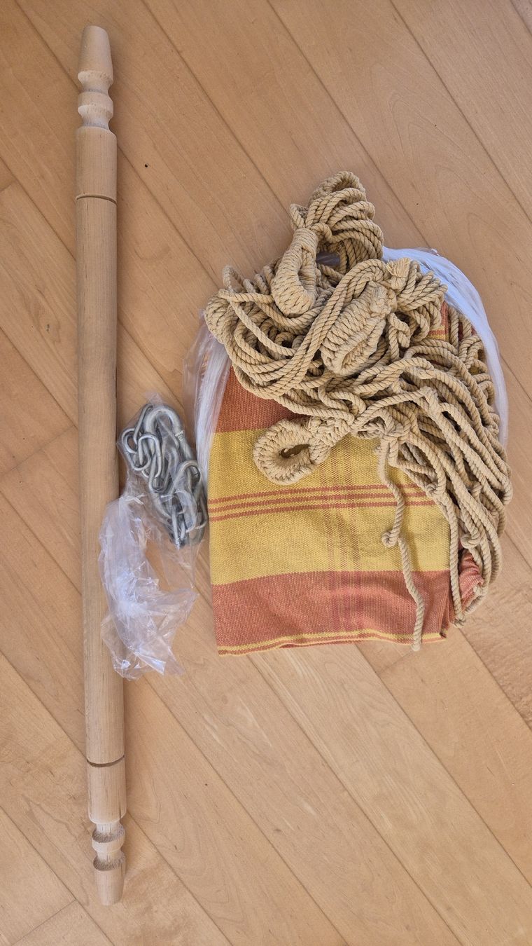 Poltrone pensili da giardino: Hängesessel Baumwolle mit Holzstab – Usato da Domat/Ems venduto da ver_7q9b 3