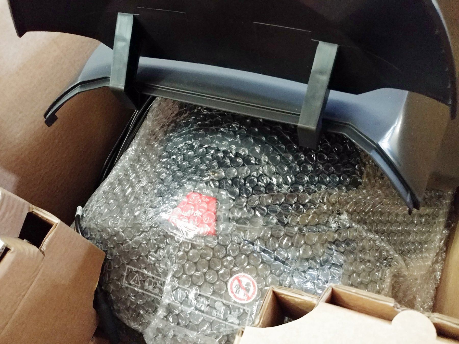 Rasenmäher: Cub Cadet Mähroboter XR2 2000 – Neu und originalverpackt aus Diessenhofen von Osio 4