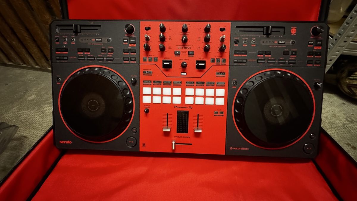 Systèmes de contrôle: DDJ-REV5  Controller  pioneer – D'occasion à Muttenz par gon_l2bc 2